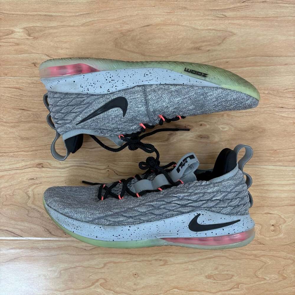 Size 11.5 Nike LeBron 15 Low Melon Cool Grey Black Basketball Shoes AO1755-005